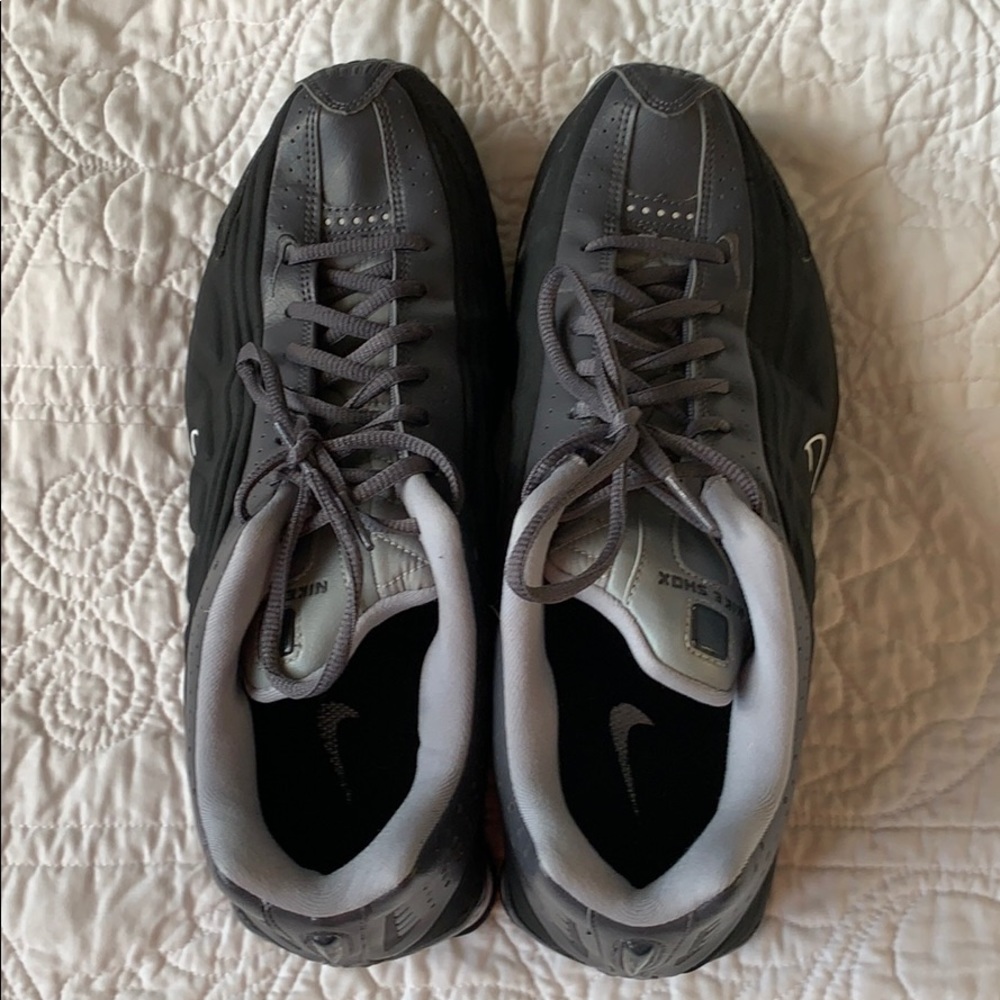 Nike R4 running shox.
